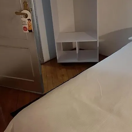 Habitación en casa particular House Zen Acogedoras En El Corazón De Bilbao,para Viajeros Expres Exclusiva Para Hombres Bilbao