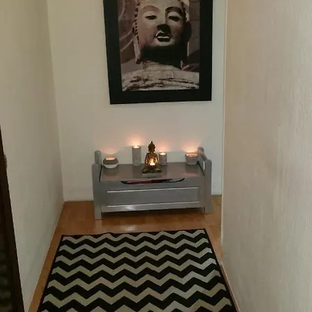 Habitación en casa particular House Zen Acogedoras En El Corazón De Bilbao,para Viajeros Expres Exclusiva Para Hombres Bilbao