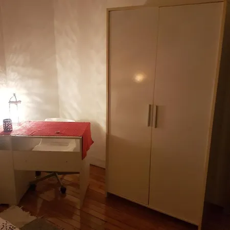 House Zen Acogedoras En El Corazón De Bilbao,para Viajeros Expres Exclusiva Para Hombres Habitación en casa particular Bilbao